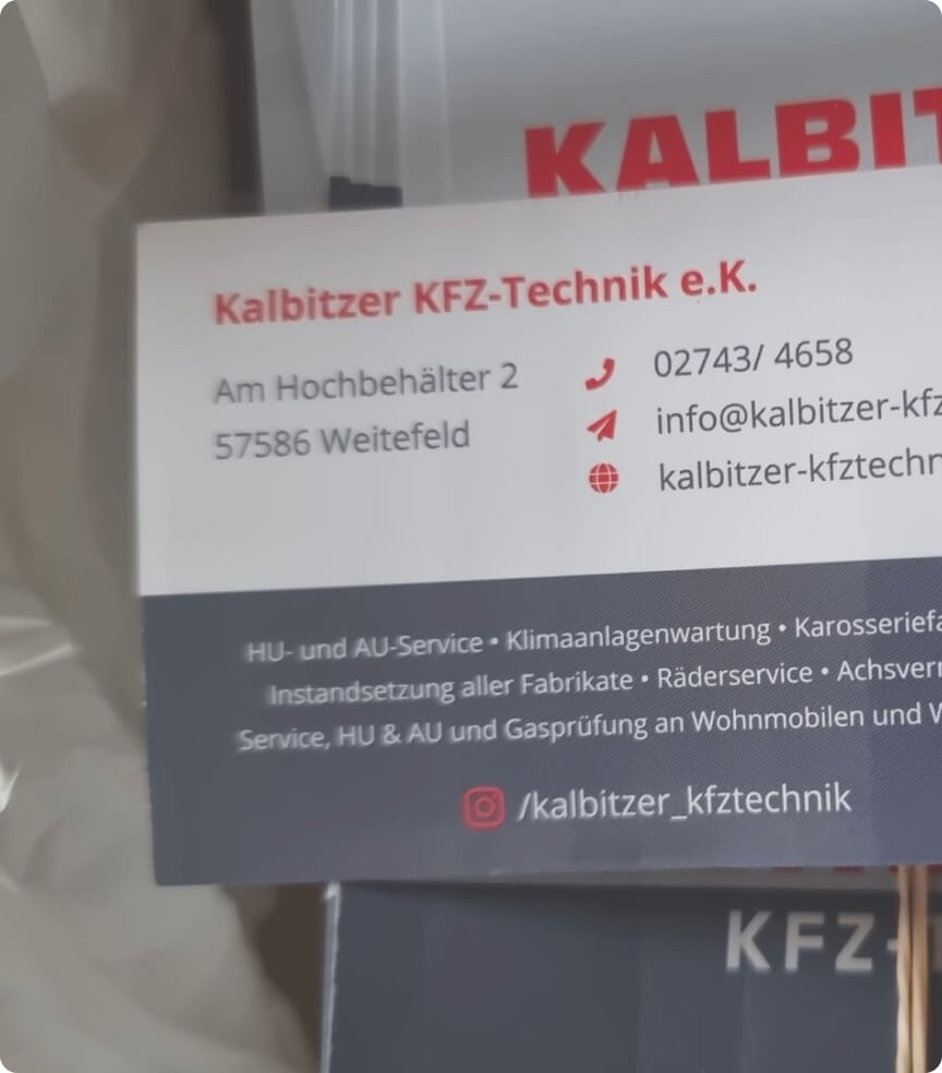 Eine Visitenkarte von Kalbitzer KFZ-Technik mit Logo und Kontaktdaten